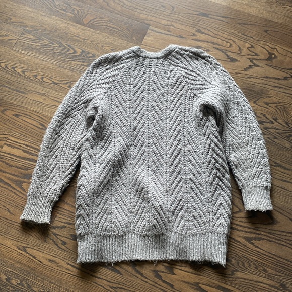 Universal Thread Grey Cardigan - Picture 3 of 4